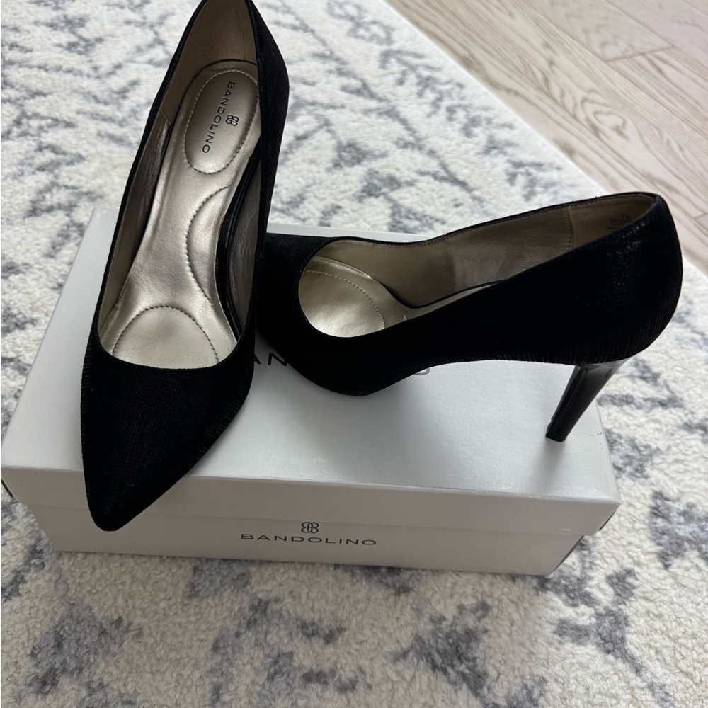 Bandolino Classic Black Heels